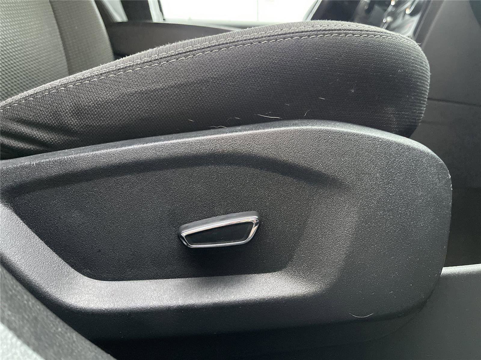 Used 2017 Ford Explorer XLT image 31