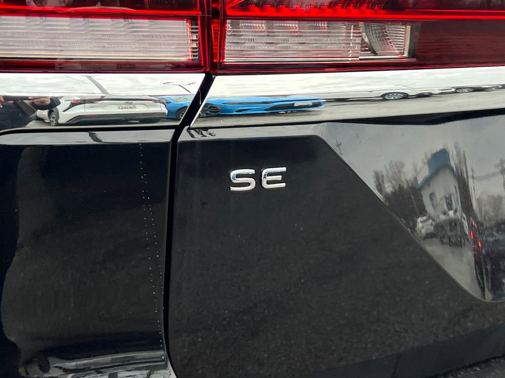 New 2026 Volkswagen Atlas SE image 6