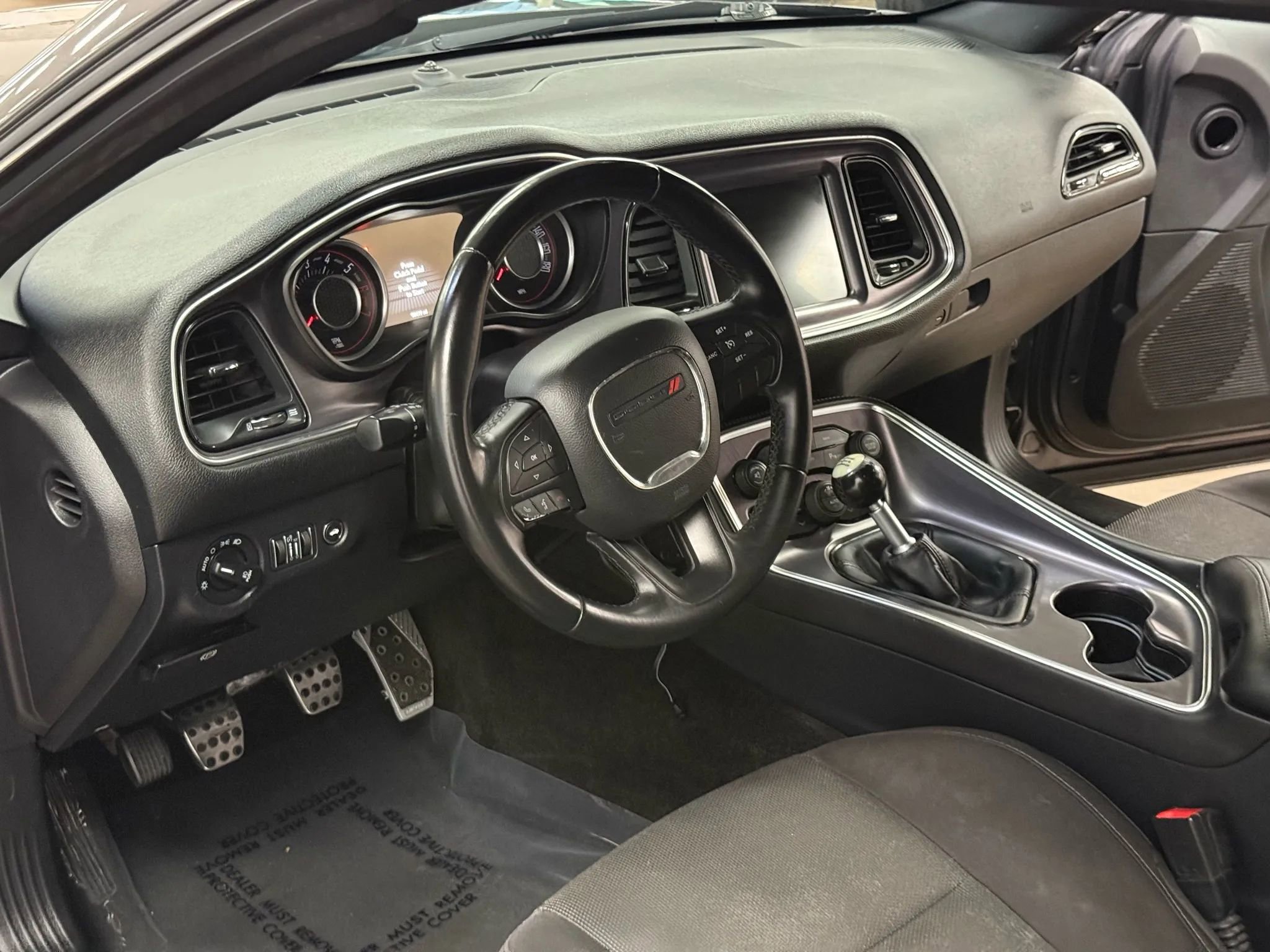 Used 2015 Dodge Challenger R/T Scat Pack w/ Driver Convenience Group image 10