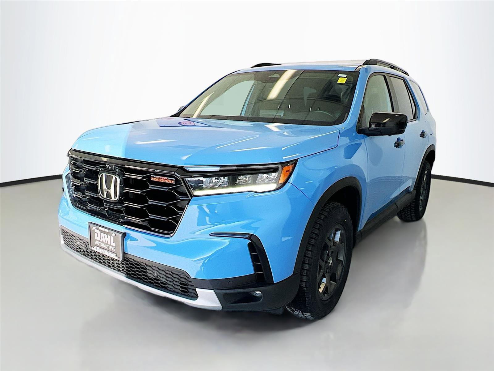 Used 2023 Honda Pilot TrailSport image 4