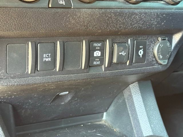 Used 2023 Toyota Tacoma TRD Off-Road image 25