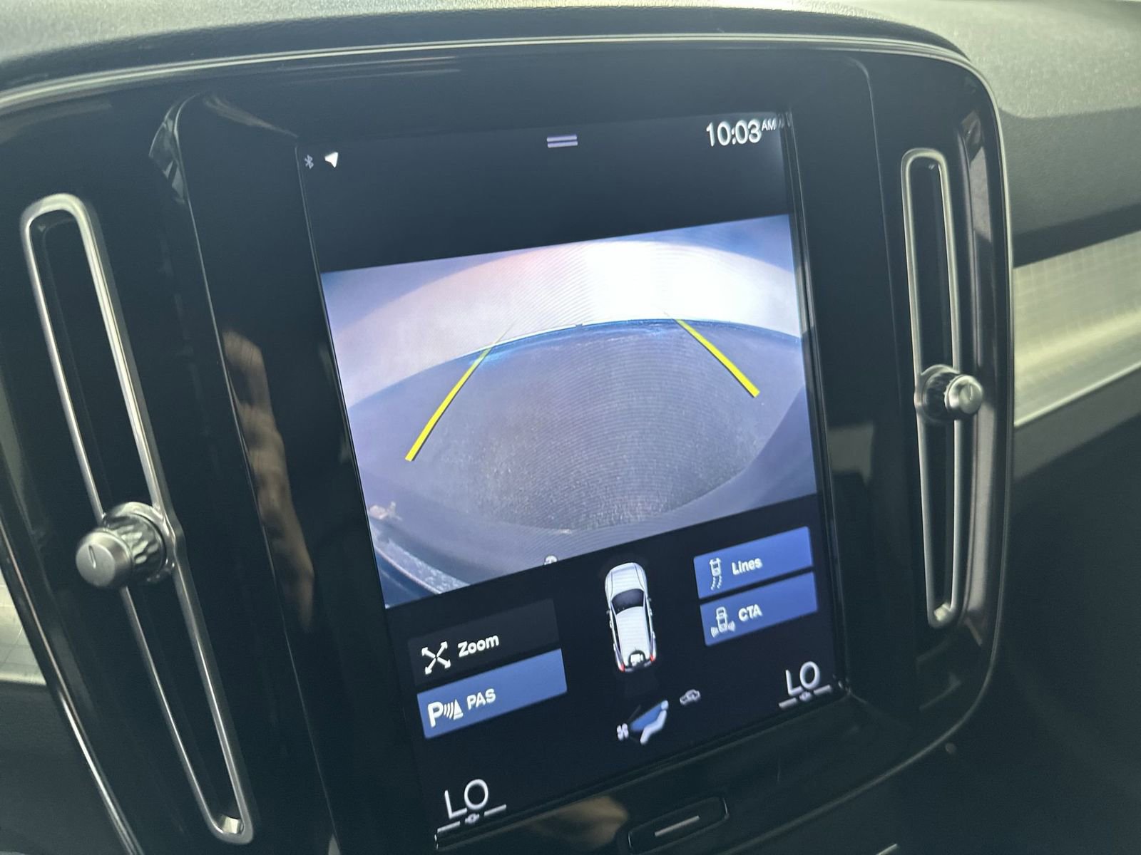 Used 2021 Volvo XC40 T4 Momentum w/ Protection Package Premier image 21