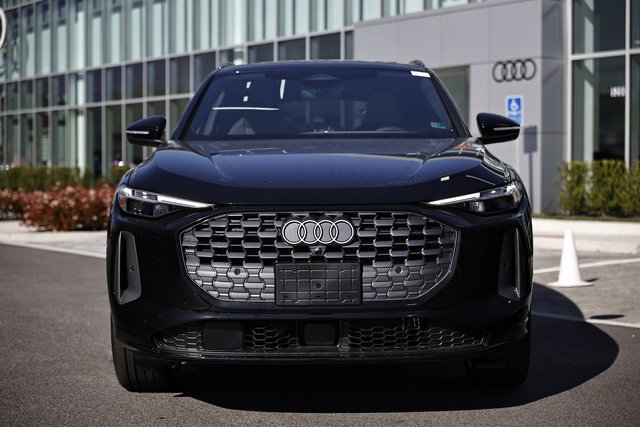 New 2025 Audi Q5 Premium Plus image 13