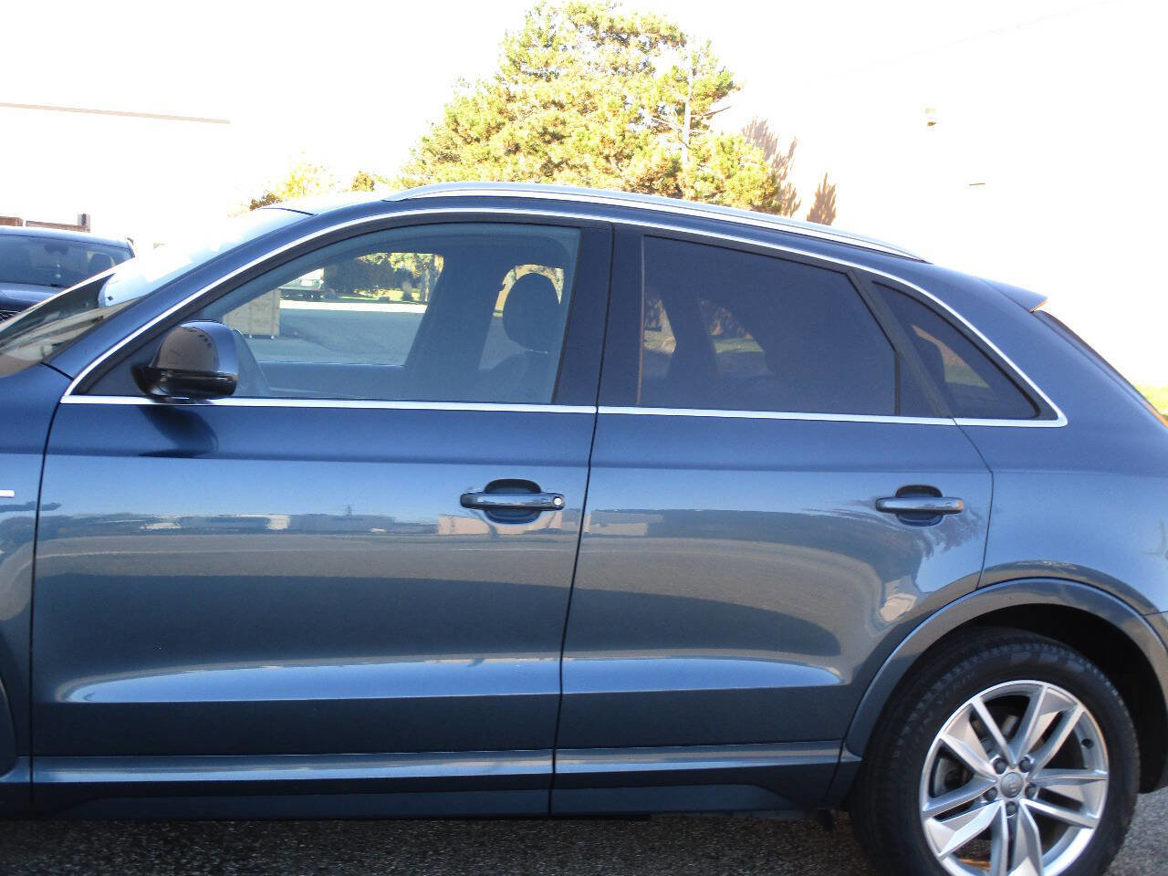 Used 2018 Audi Q3 2.0T Premium Plus w/ Premium Plus Package image 45