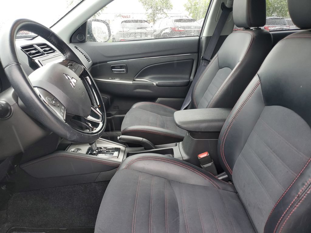 Used 2024 Mitsubishi Outlander Sport SE AWD/4WD image 19