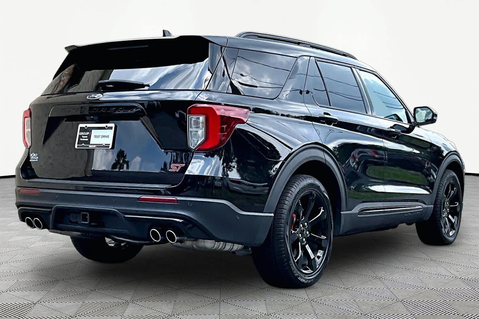 Used 2020 Ford Explorer ST w/ ST Street Pack AWD/4WD image 13