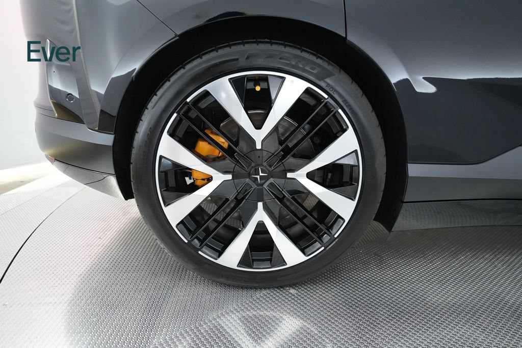 Used 2026 Polestar Polestar 4 w/ Performance Pack AWD/4WD image 9