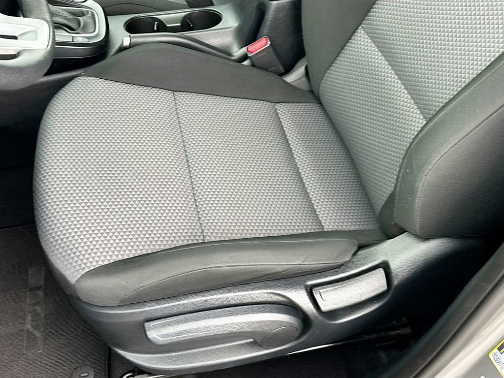 Used 2025 Kia Soul LX w/ LX Technology Package image 18