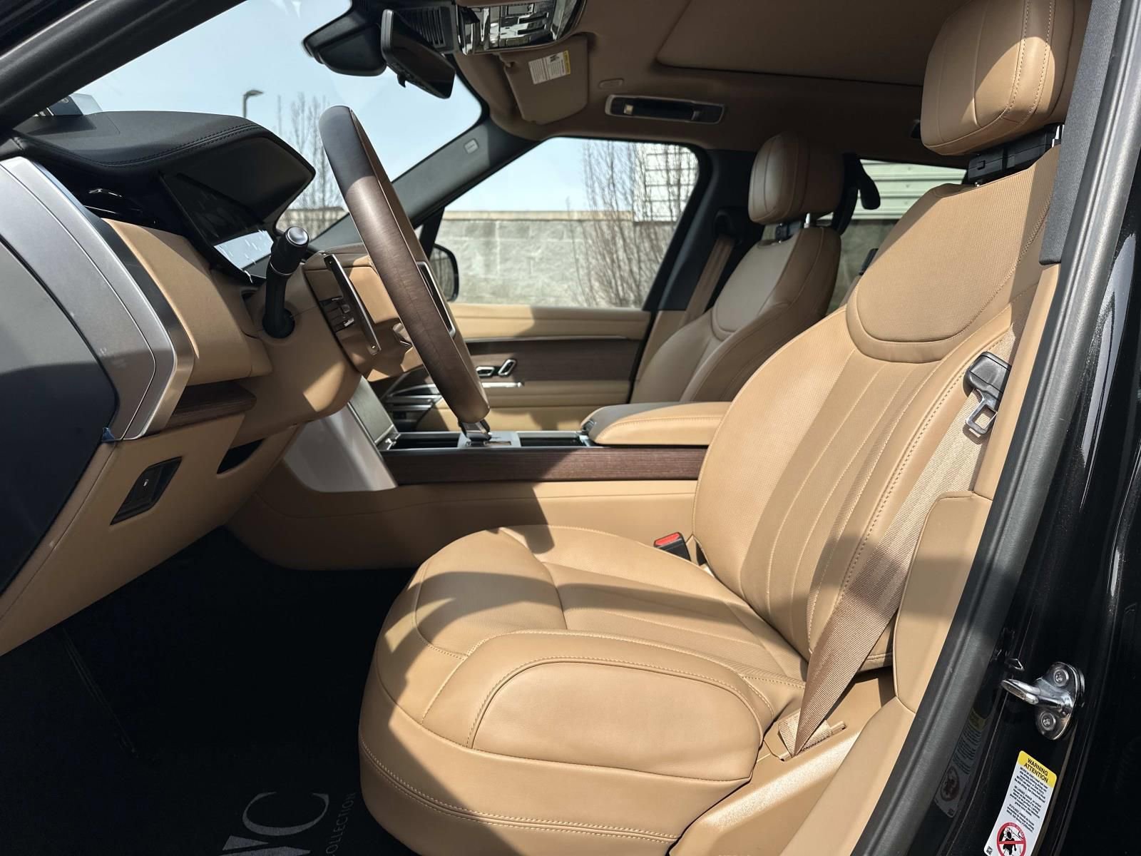 New 2026 Land Rover Range Rover SE image 12