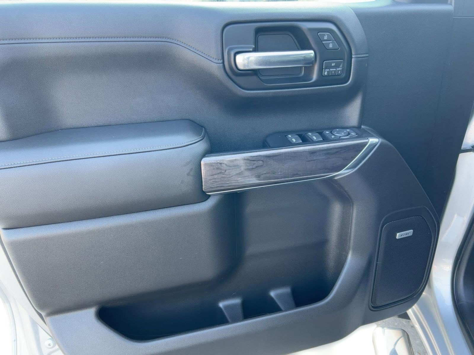 Used 2019 Chevrolet Silverado 1500 LTZ w/ LTZ Texas Edition image 12