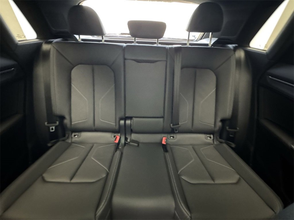 New 2025 Audi Q3 2.0T Premium image 21