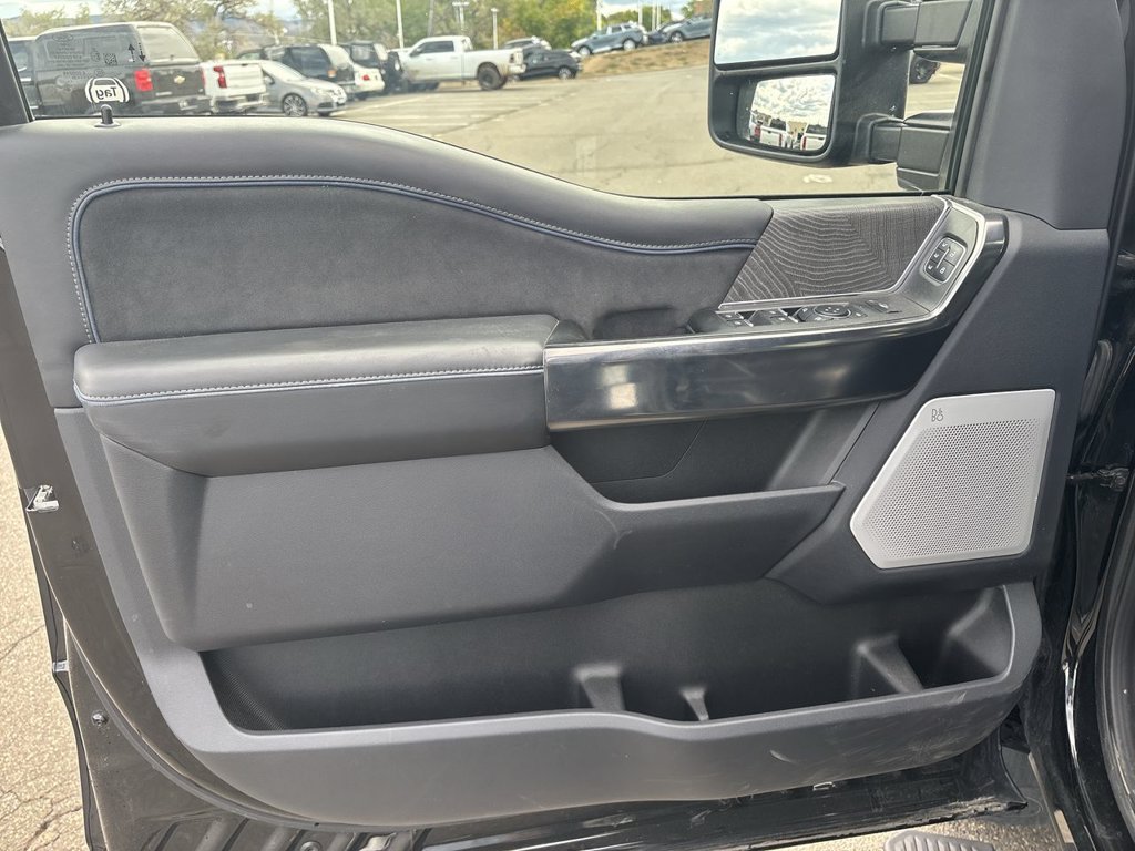 Used 2025 Ford F250 Platinum AWD/4WD image 23