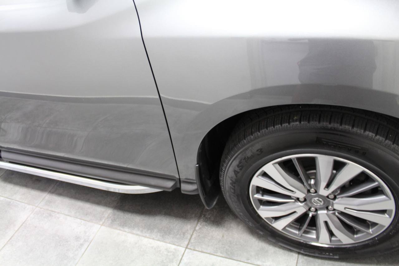 Used 2020 Nissan Pathfinder SL AWD/4WD image 38