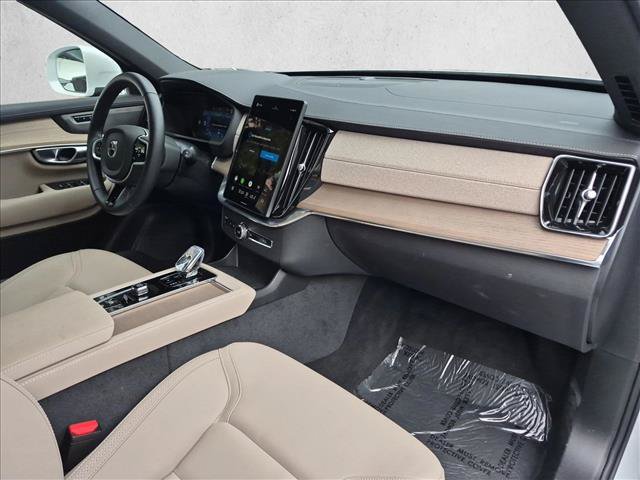 Certified 2026 Volvo XC90 B6 Plus w/ Protection Package Premier AWD/4WD image 22