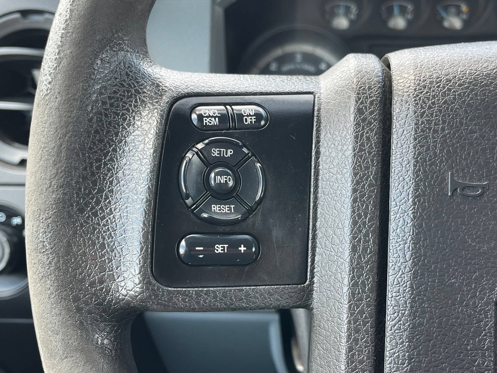 Used 2013 Ford F550 2WD Regular Cab Super Duty w/ XL Value Pkg image 23
