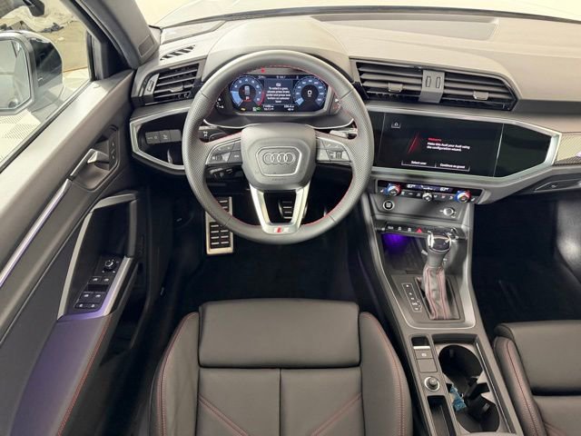 Used 2025 Audi Q3 2.0T Premium Plus w/ Premium Plus Package AWD/4WD image 11