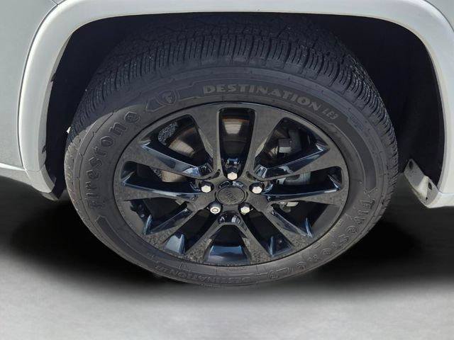 Used 2021 Jeep Grand Cherokee Laredo X RWD image 9