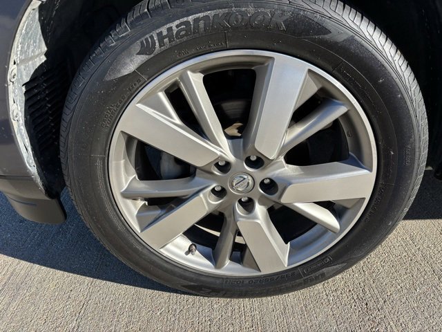 Used 2013 Nissan Pathfinder Platinum image 9