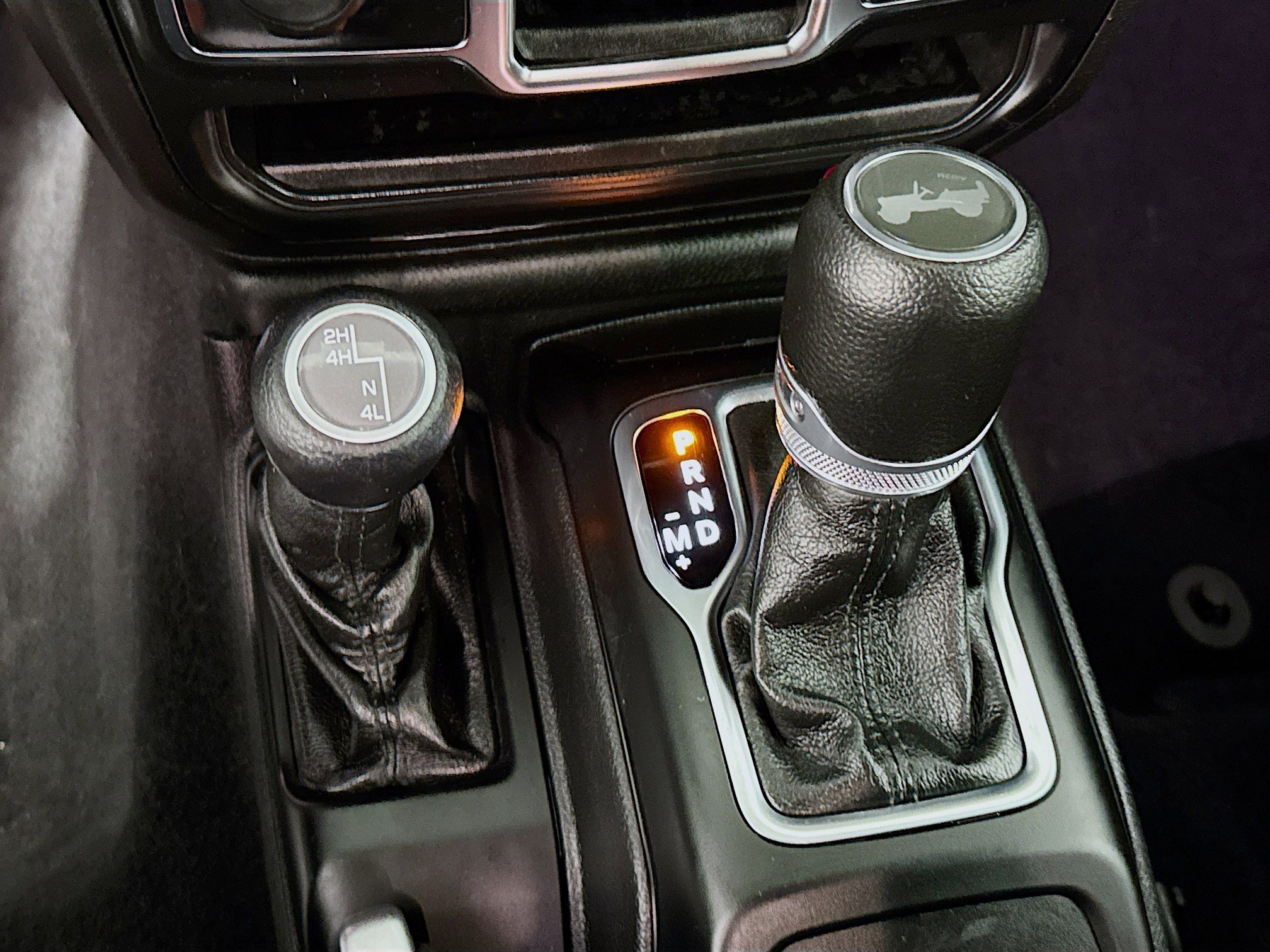 Used 2022 Jeep Wrangler Sport image 19