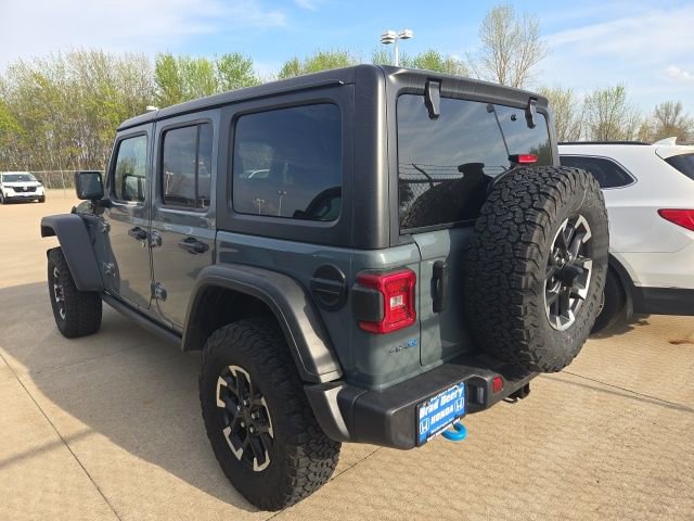 Used 2025 Jeep Wrangler Unlimited Rubicon 4xe w/ Convenience Group AWD/4WD image 5
