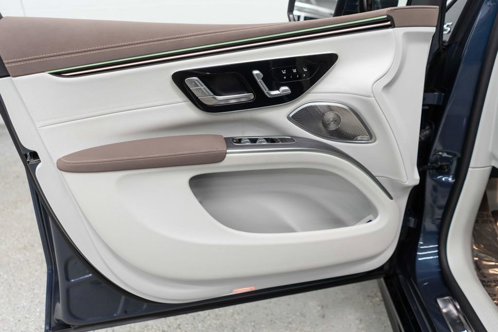 Used 2023 Mercedes-Benz EQS 450+ 4MATIC SUV w/ AMG Line Exterior Package image 16