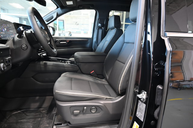 New 2026 Chevrolet Tahoe Premier AWD/4WD image 9