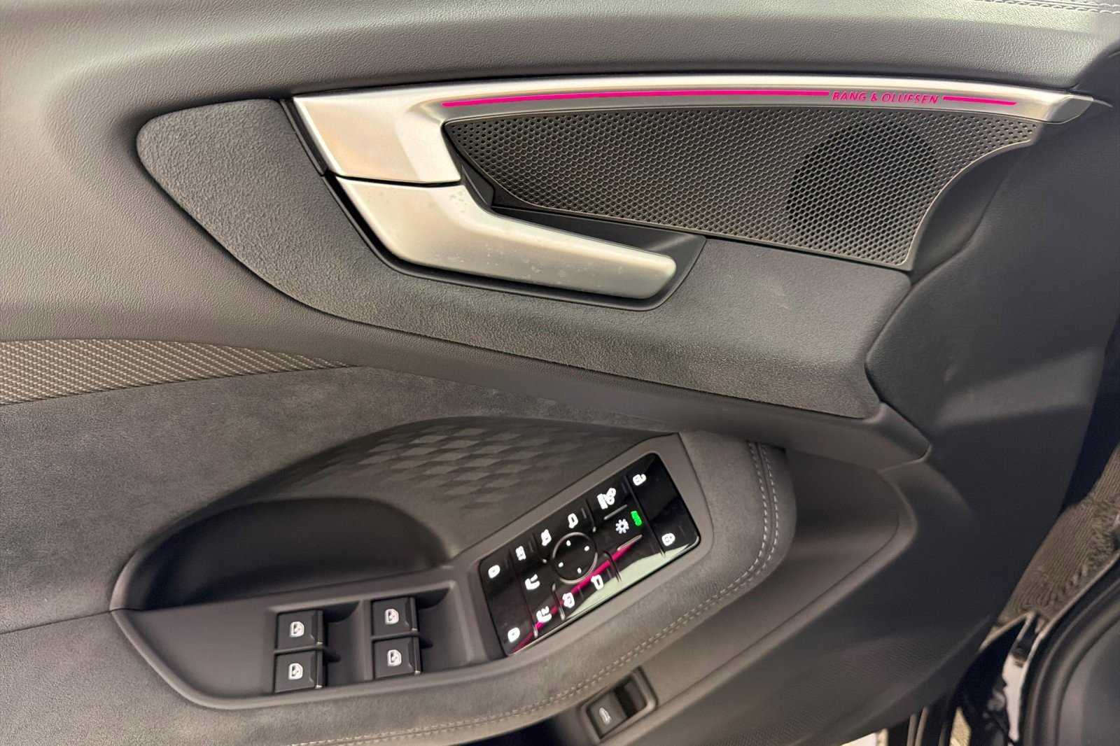 Used 2025 Audi S5 Premium Plus w/ Premium Plus Package image 10