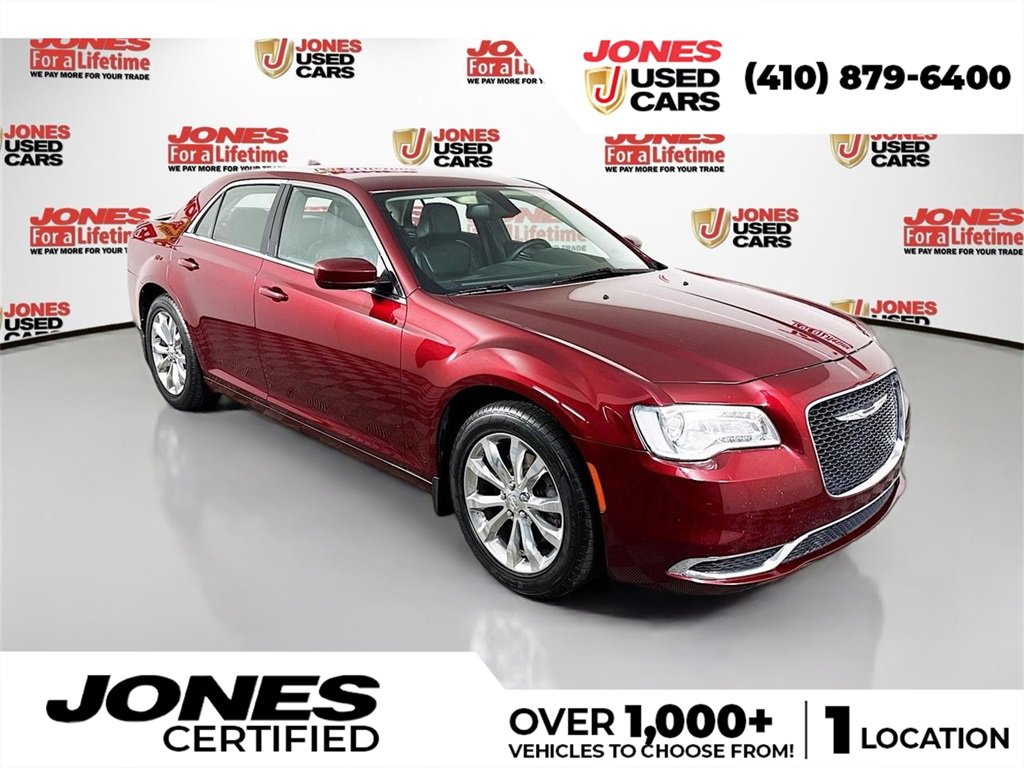 Used 2016 Chrysler 300 Limited image 1