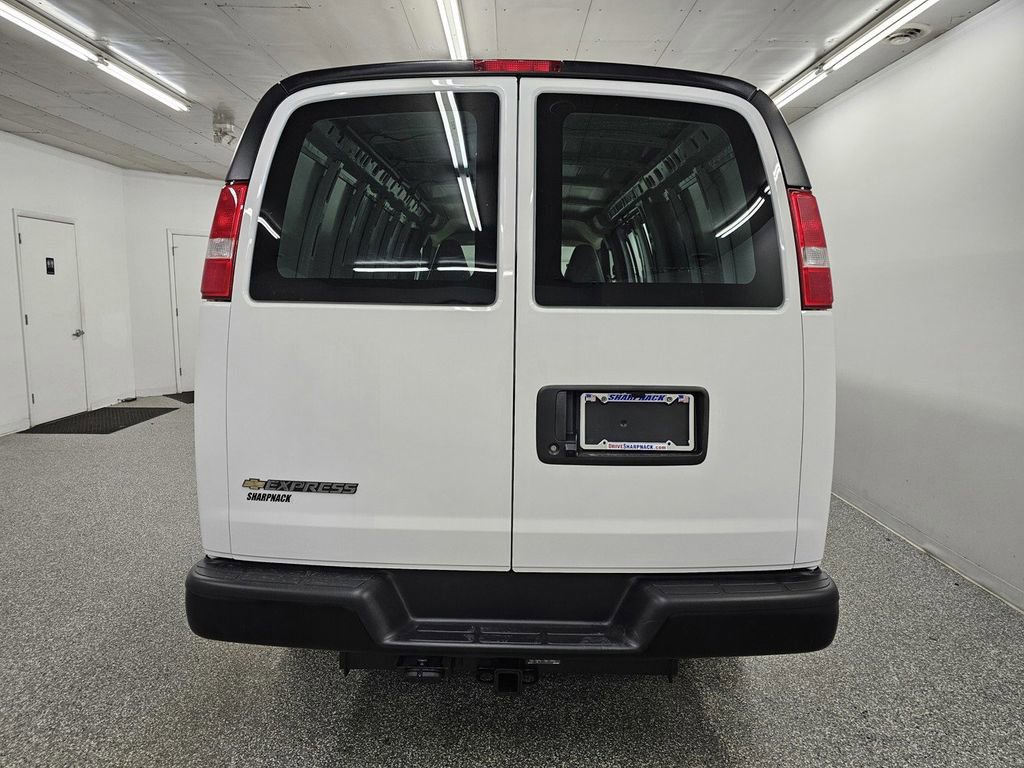 New 2026 Chevrolet Express 2500 Extended RWD image 6