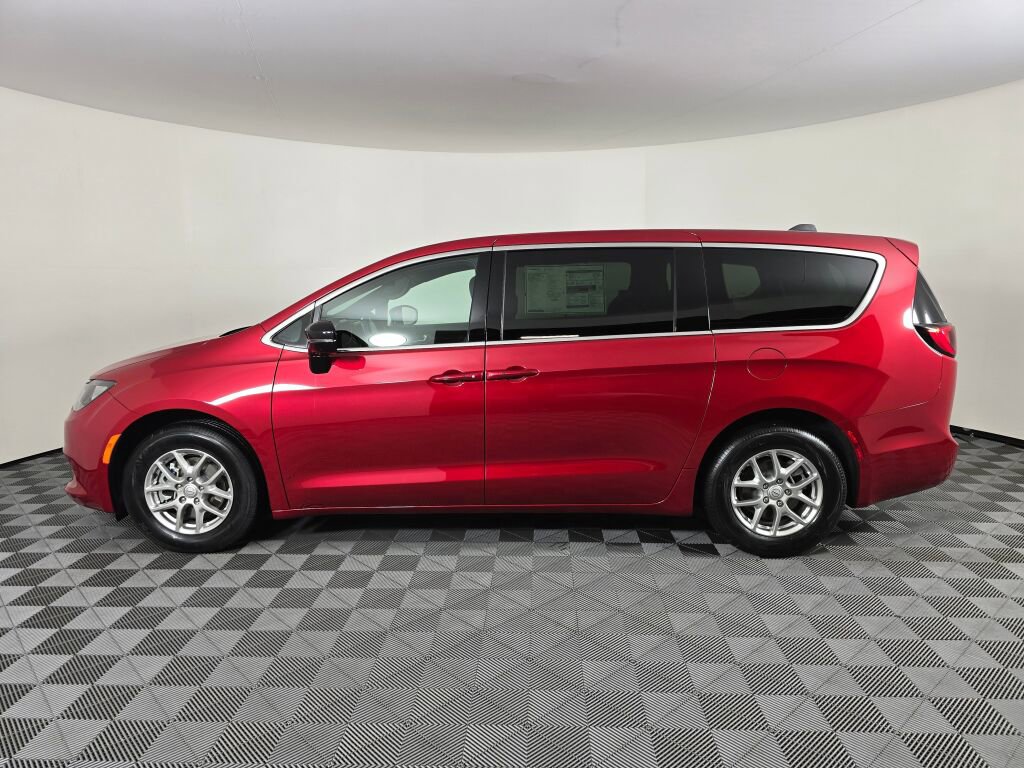 New 2026 Chrysler Voyager LX FWD image 7