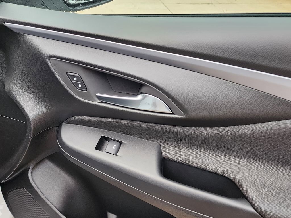 New 2026 Buick Envista Preferred FWD image 35