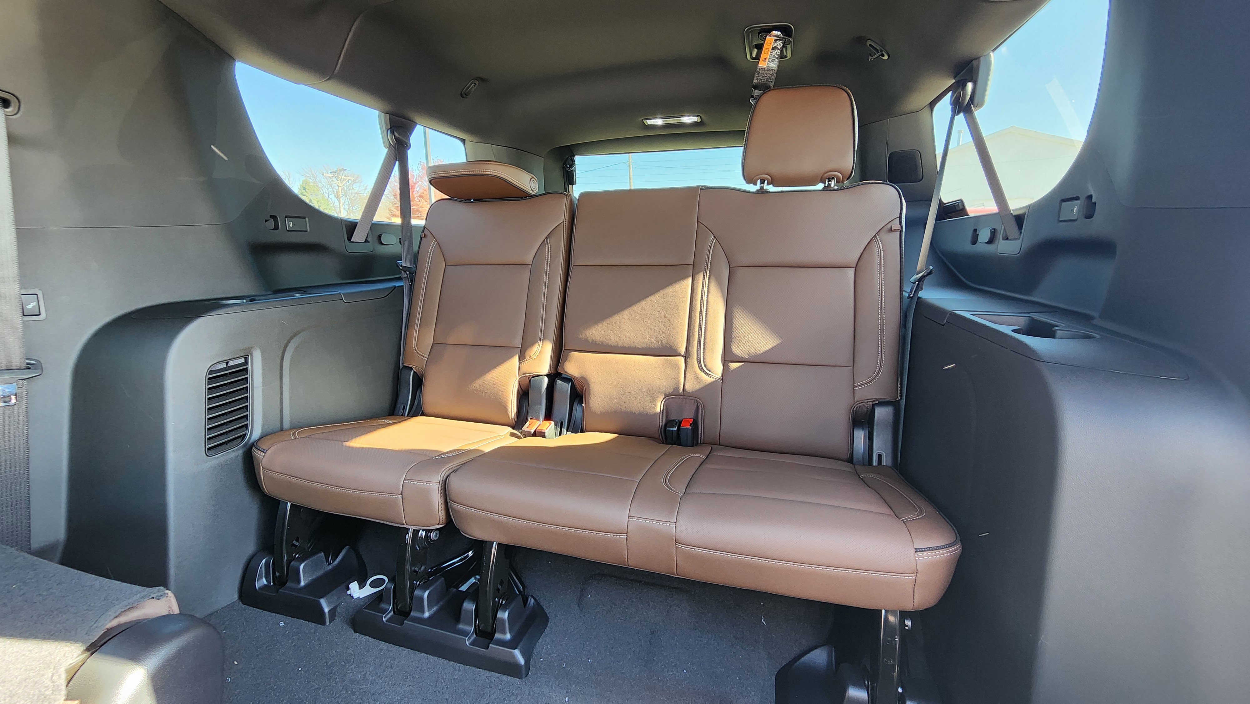 New 2026 Chevrolet Suburban High Country image 19