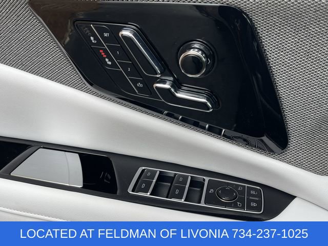 Certified 2025 Cadillac Optiq Luxury 1 w/ LPO, Floor Liner Package image 23