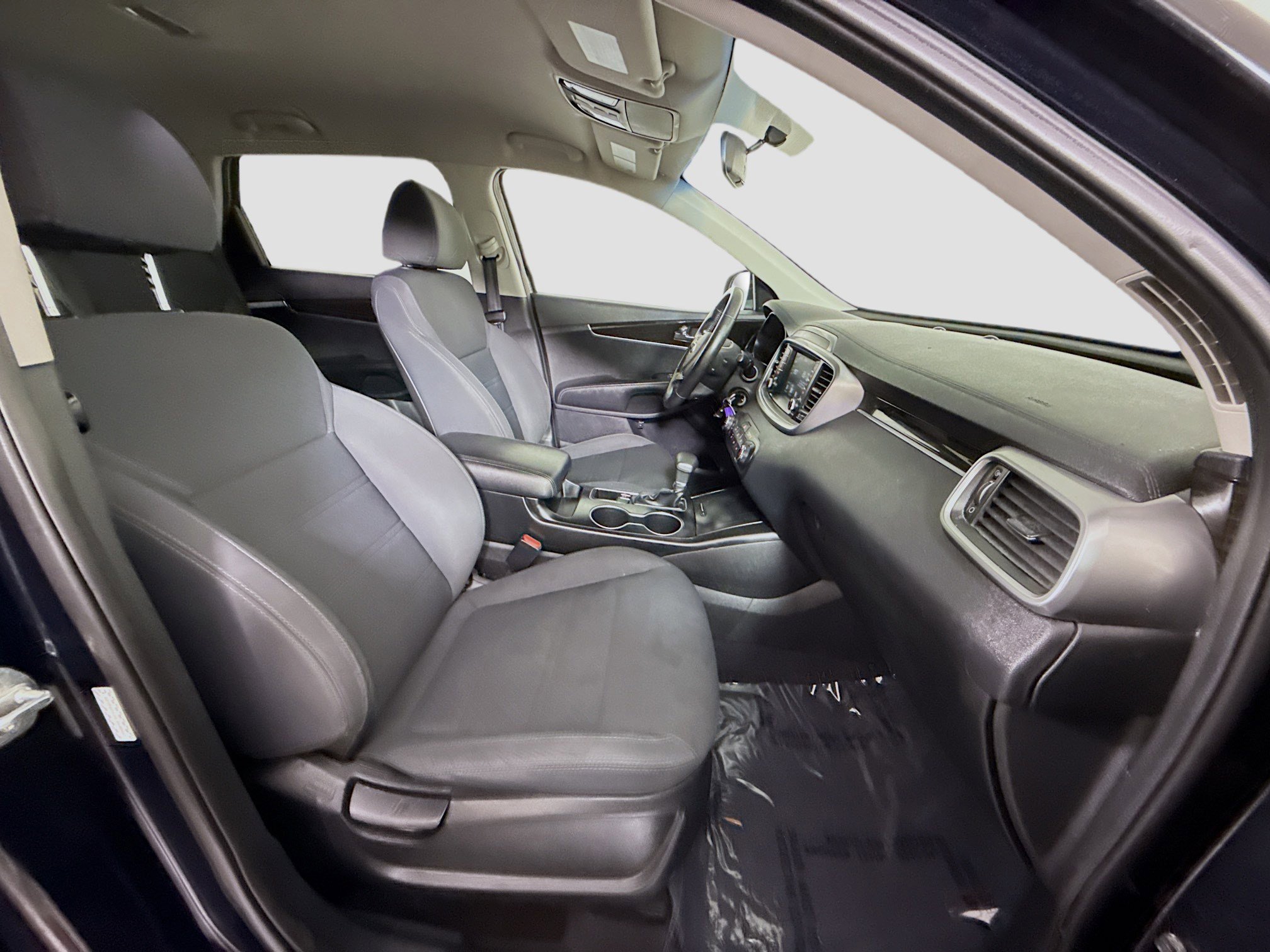 Used 2020 Kia Sorento LX image 37