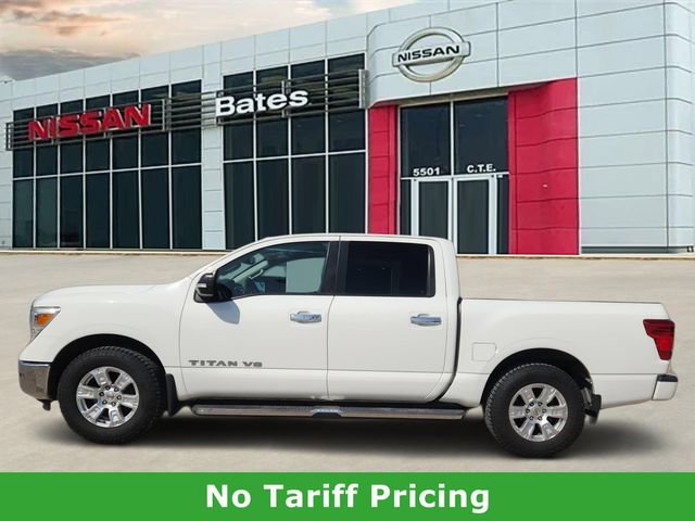 Used 2018 Nissan Titan SV w/ SV Convenience Package image 3