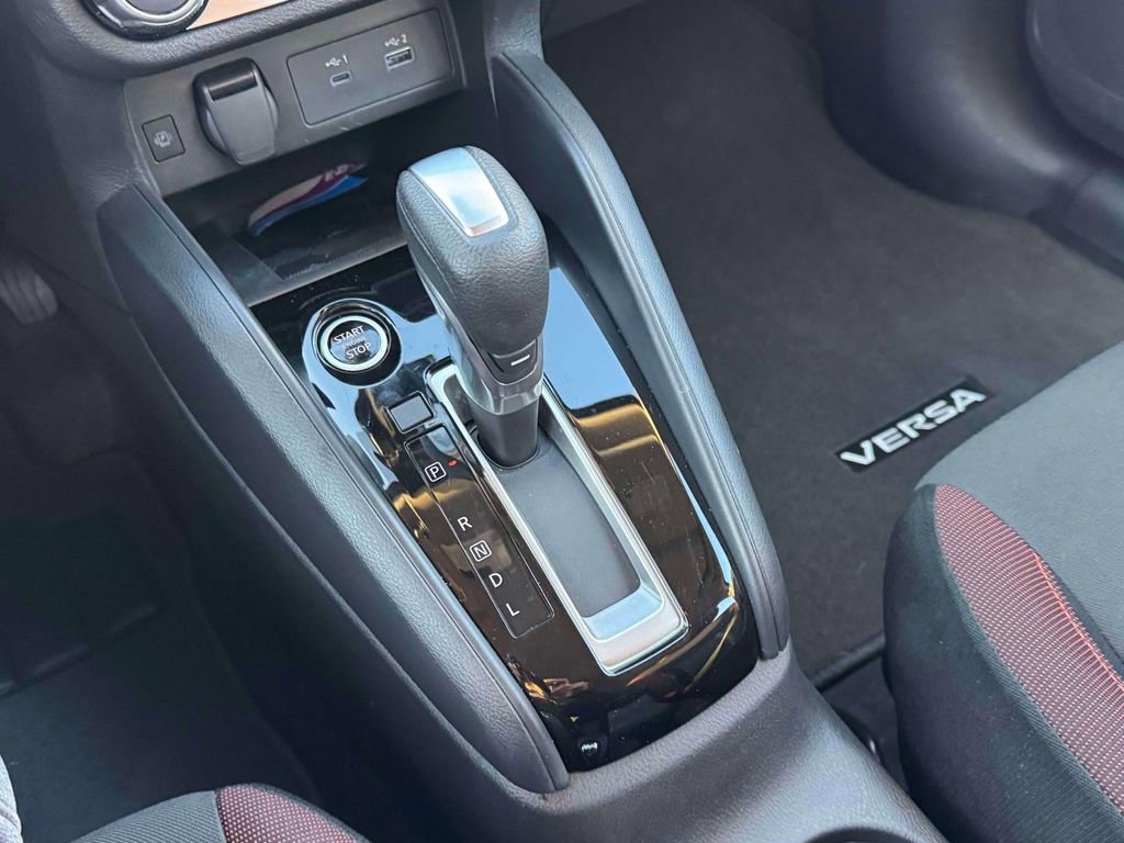 Used 2025 Nissan Versa SR w/ Trunk Package image 28