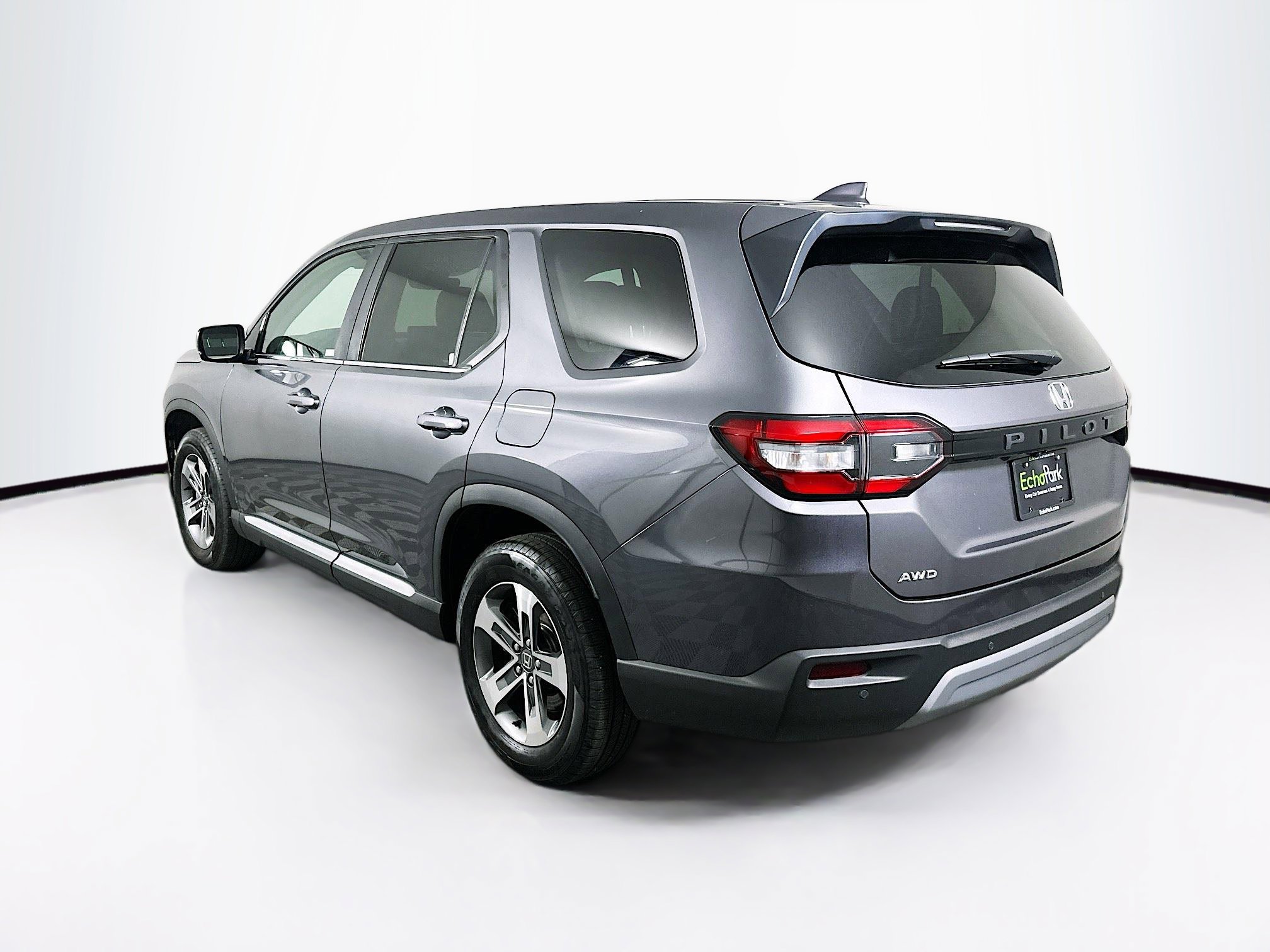 Used 2025 Honda Pilot EX-L image 5