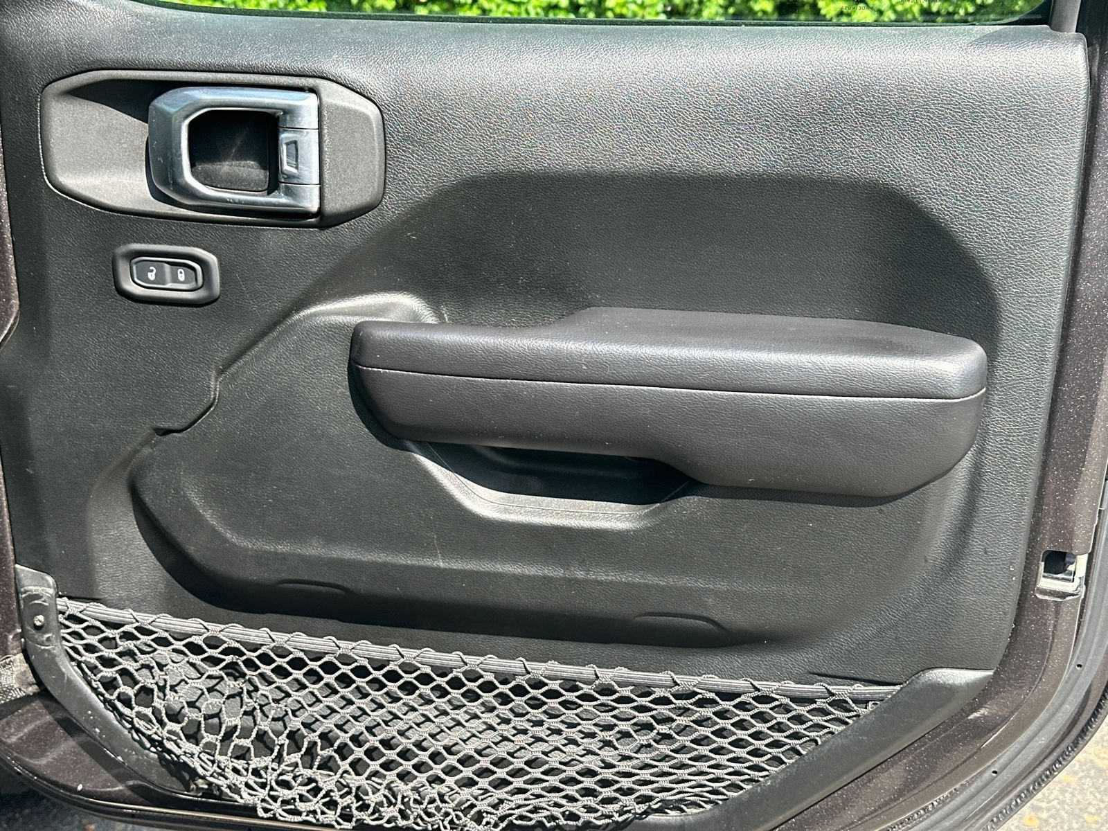 Used 2019 Jeep Wrangler Unlimited Sport S AWD/4WD image 18