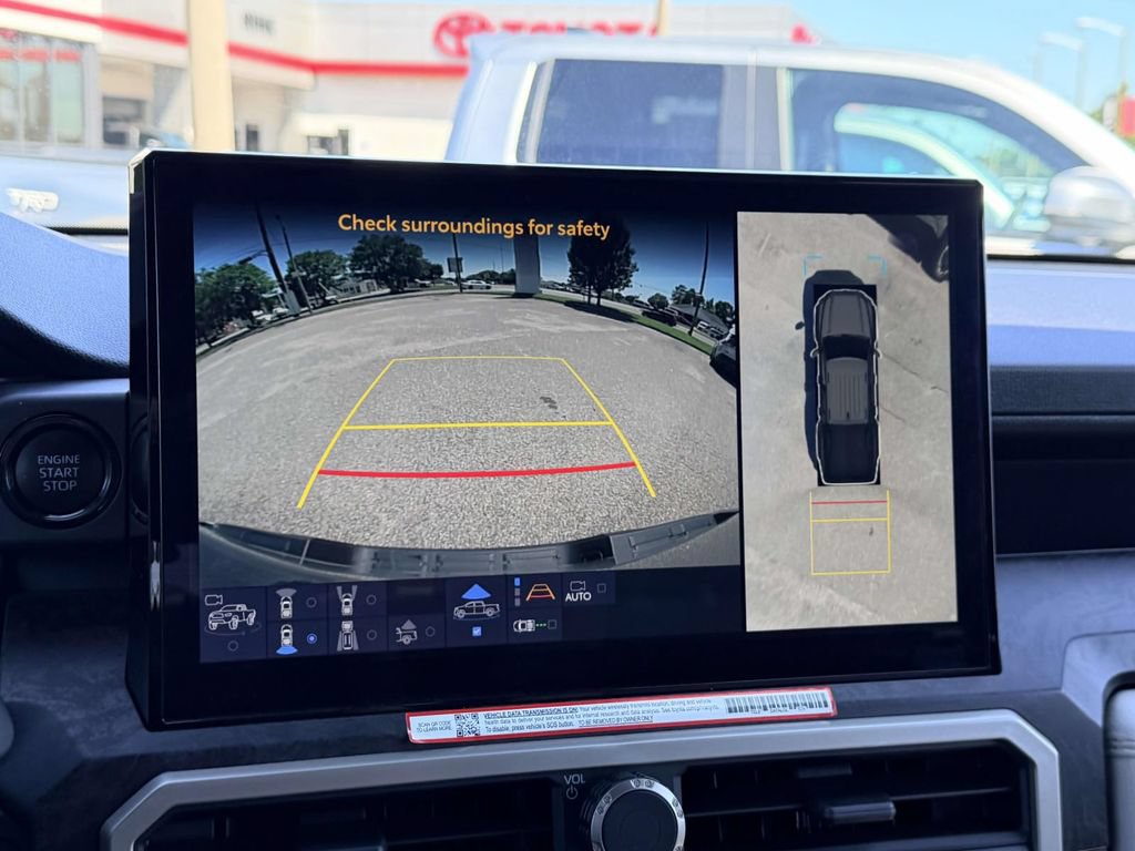 Certified 2025 Toyota Tacoma Limited AWD/4WD image 4