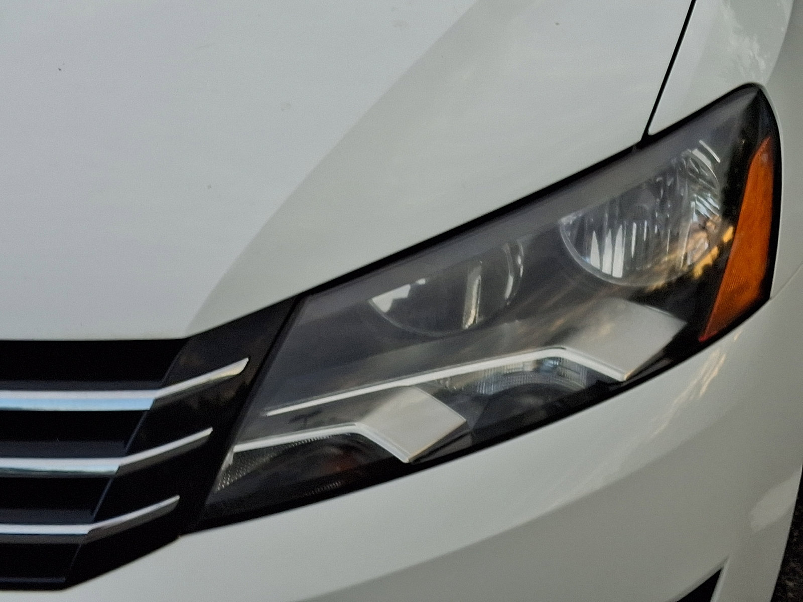 Used 2014 Volkswagen Passat 1.8T SE FWD image 9