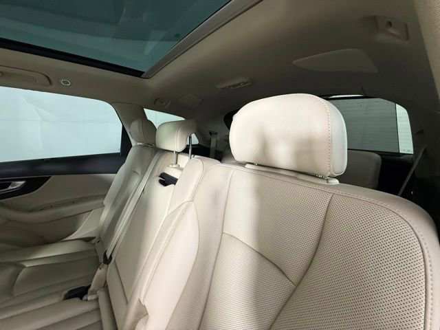 Used 2019 Audi Q7 3.0T Prestige image 25