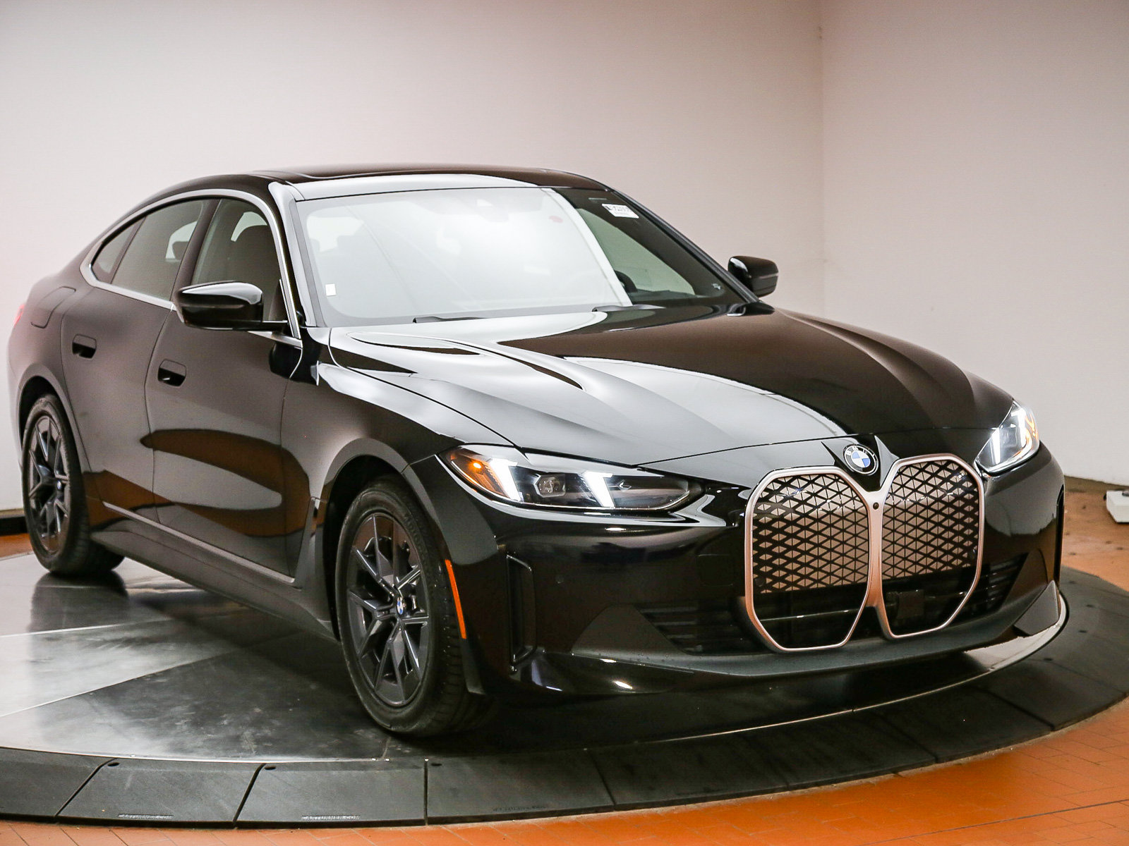 New 2026 BMW i4 eDrive40 w/ Premium Package RWD image 3
