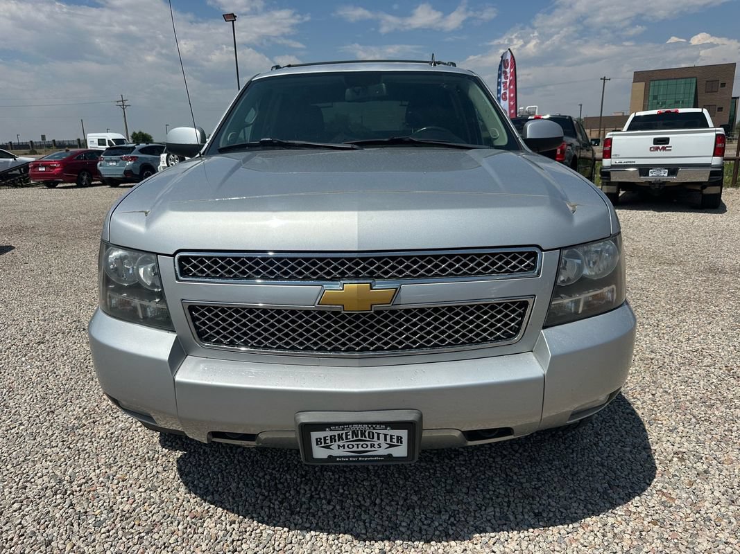 Used 2012 Chevrolet Avalanche LT AWD/4WD image 3