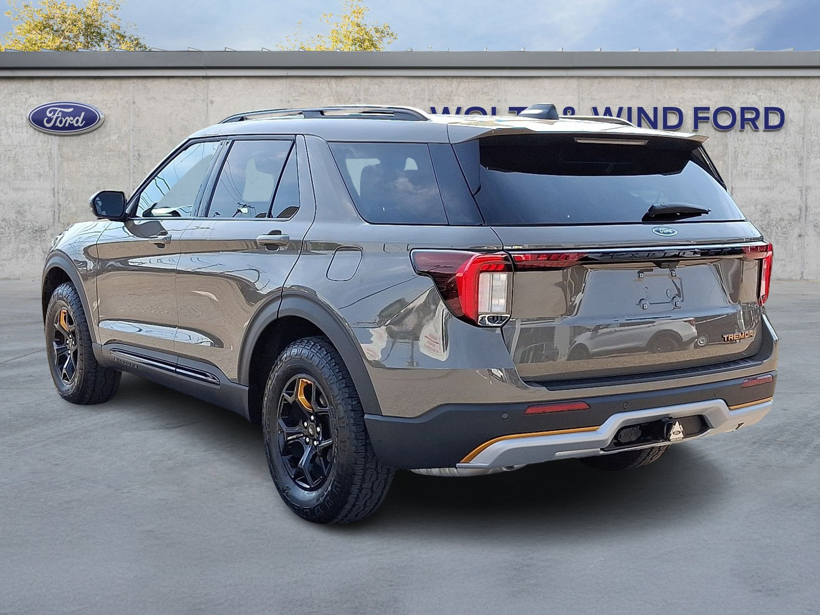 Used 2026 Ford Explorer Tremor w/ Tremor Ultimate Package AWD/4WD image 4