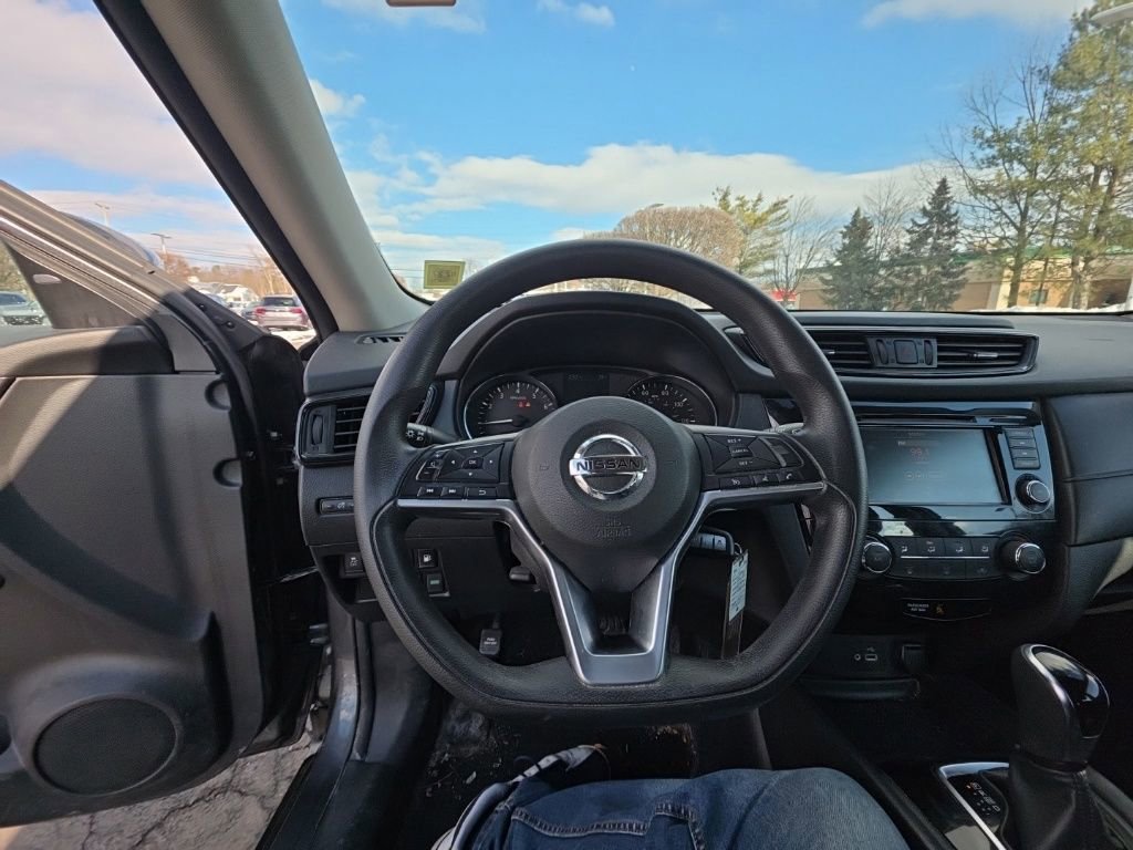 Used 2018 Nissan Rogue S image 13