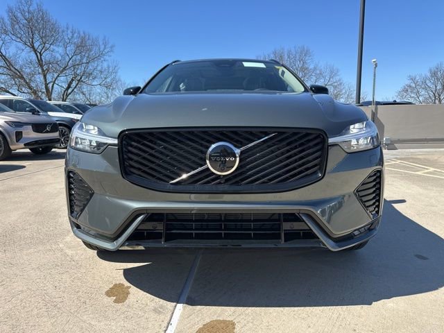 New 2026 Volvo XC60 B5 Plus w/ Protection Package Premier image 2