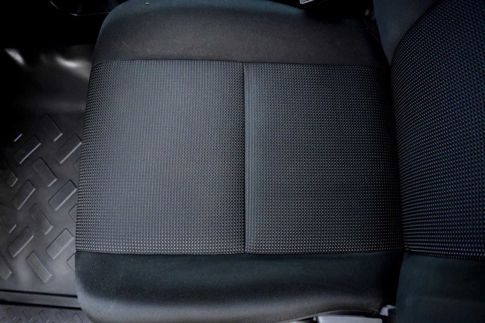Used 2014 Toyota FJ Cruiser 4WD w/ Convenience Package image 31