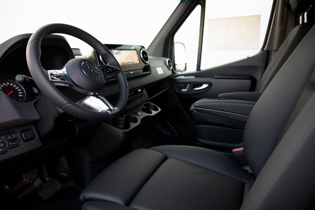 New 2025 Mercedes-Benz Sprinter 2500 image 11