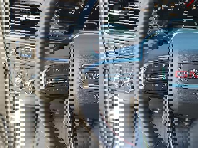 Used 2025 GMC Yukon AT4 Ultimate image 17