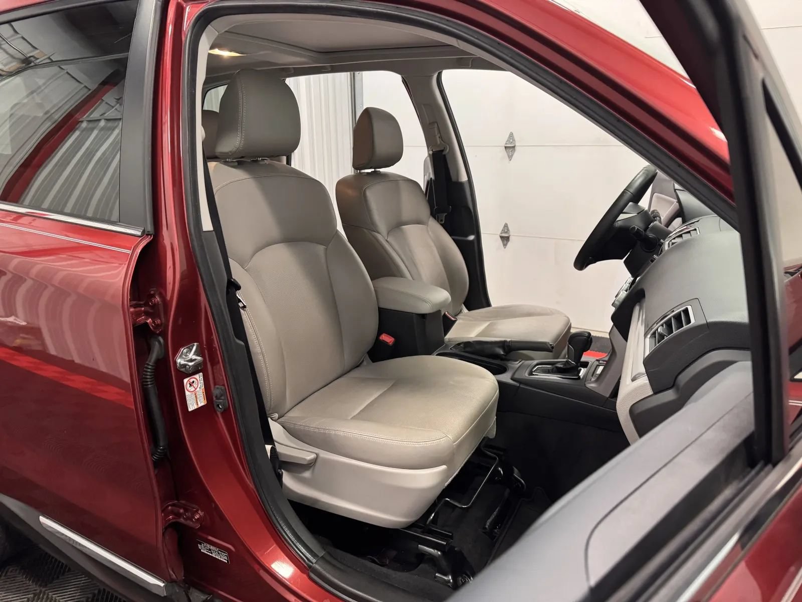 Used 2016 Subaru Forester 2.5i Touring w/ Popular Package #1 AWD/4WD image 43